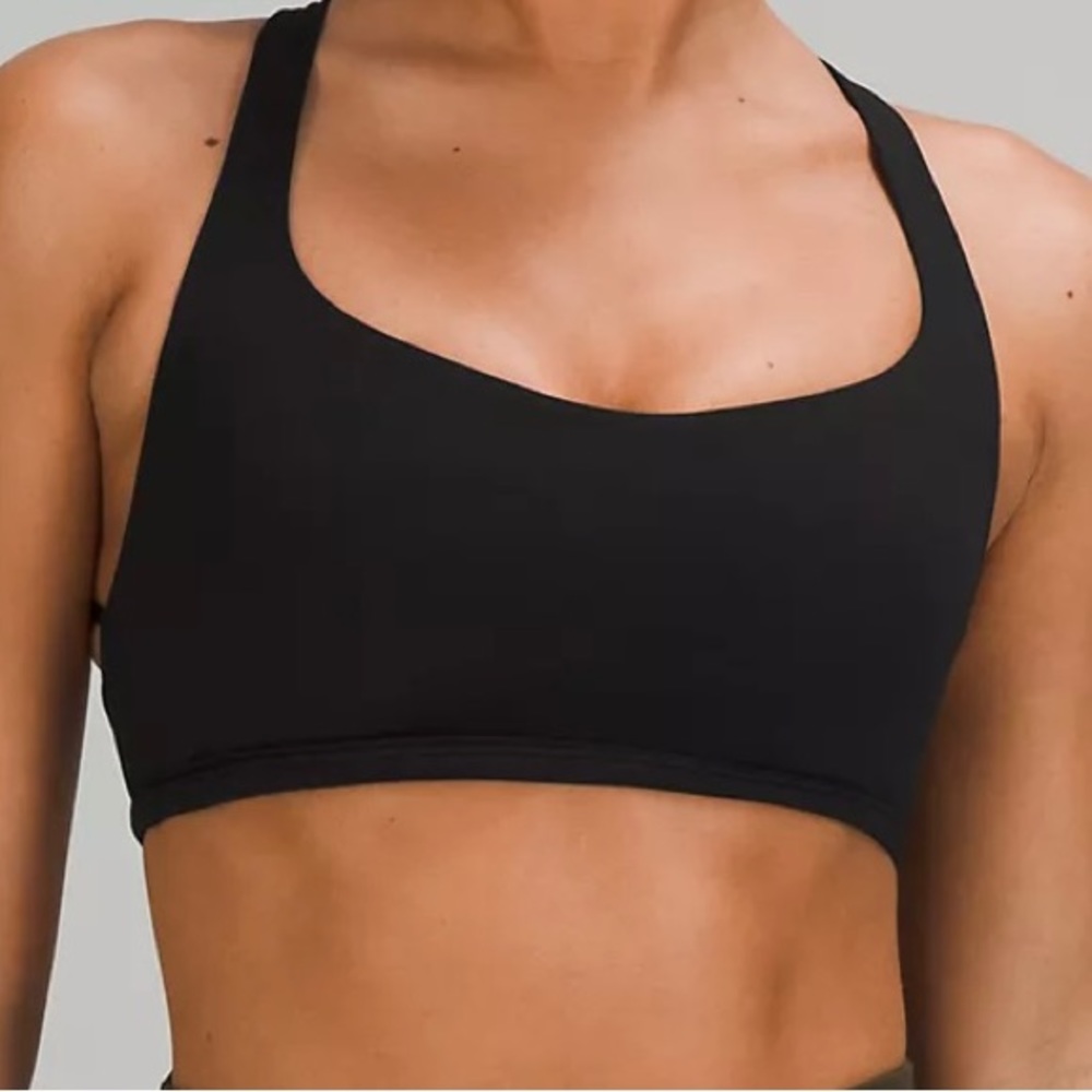 AUTHENTIC LULULEMON FREE TO BE WILD BRA- Size 8- Black